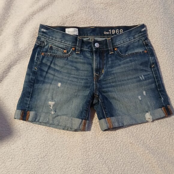 GAP Pants - GAP Women's 1969 Sexy Boyfriend Shorts  GUC SZ 24